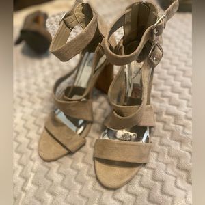 Carlos Santana heels - 8